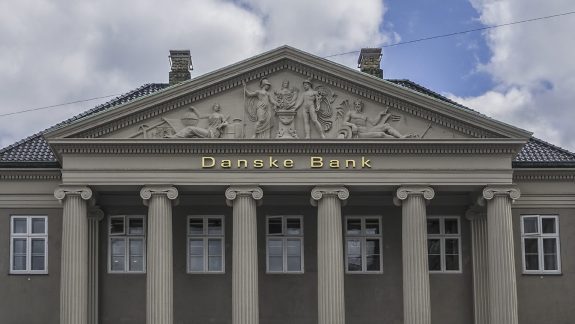 Danske Bank hovedsæde set udefra.