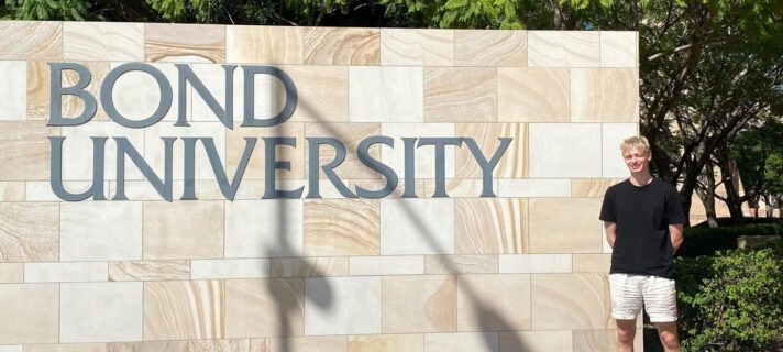 Bond University skilt i Australien.